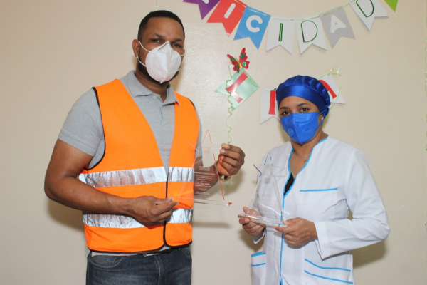 Hospital Ney Arias Lora reconoce empleados destacados del mes de octubre