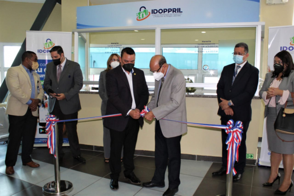 IDOPPRIL deja inaugurada unidad de servicios en el hospital Ney Arias Lora