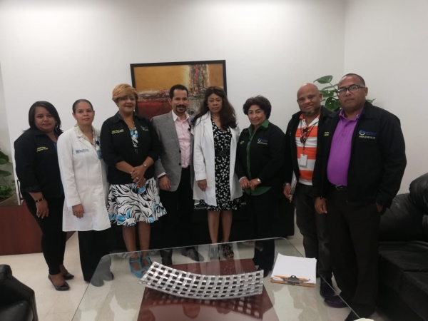 La Directora del Ney Arias Lora recibe visita de Comisión de área III de salud para crear banco de sangre y fortalecer vínculos