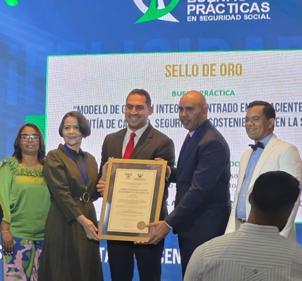 Hospital Ney Arias Lora es premiado con doble "Sello de Oro" durante "Premio a las Buenas Prácticas en Seguridad Social 2026"