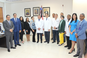 Ney Arias Lora inaugura moderna Unidad de Tomografía