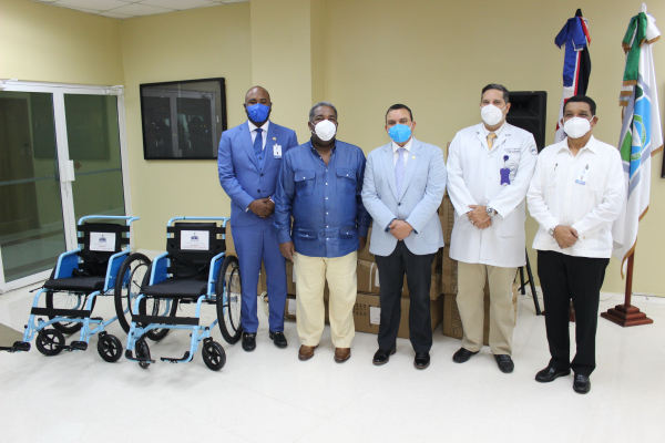 Hospital Ney Arias Lora recibe donación del Gabinete de Políticas Sociales
