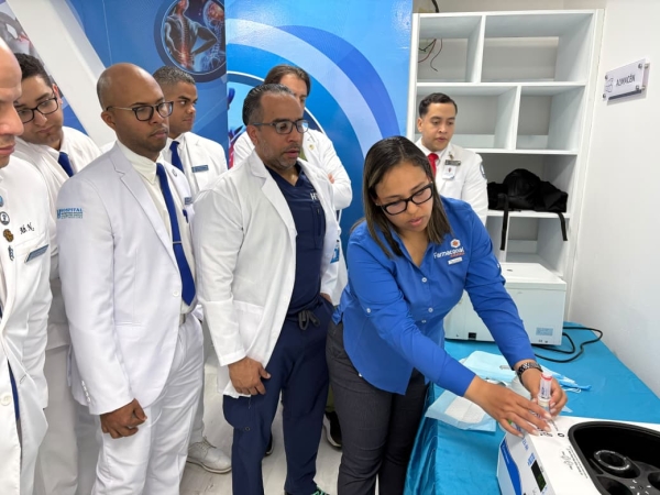 Hospital Ney Arias Lora introduce innovadora terapia regenerativa con Plasma Rico en Plaquetas