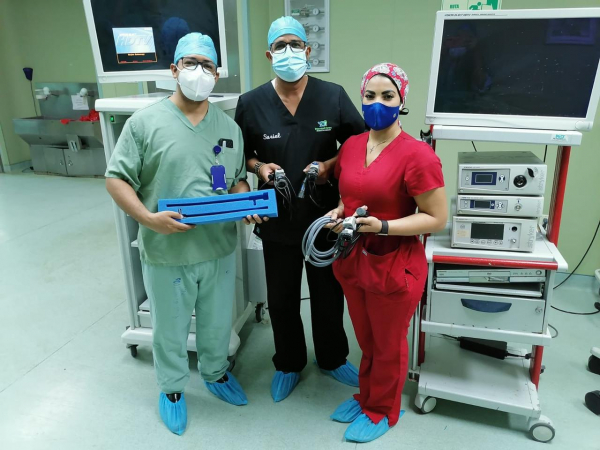 Ney arias Lora  relanza  Unidad de Cirugía Laparoscópica