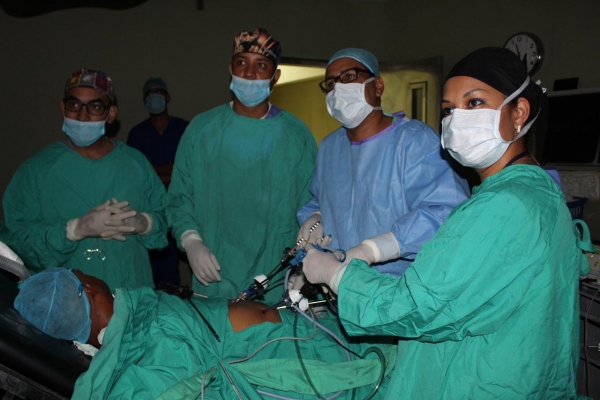 Especialistas del Ney Arias Lora realizan cirugía a paciente llevaba 20 años sin ingerir alimentos sólidos