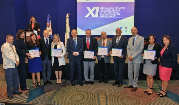 Directora del Ney Arias destaca retos del hospital durante Participación en Conversatorio de Calidad en Salud